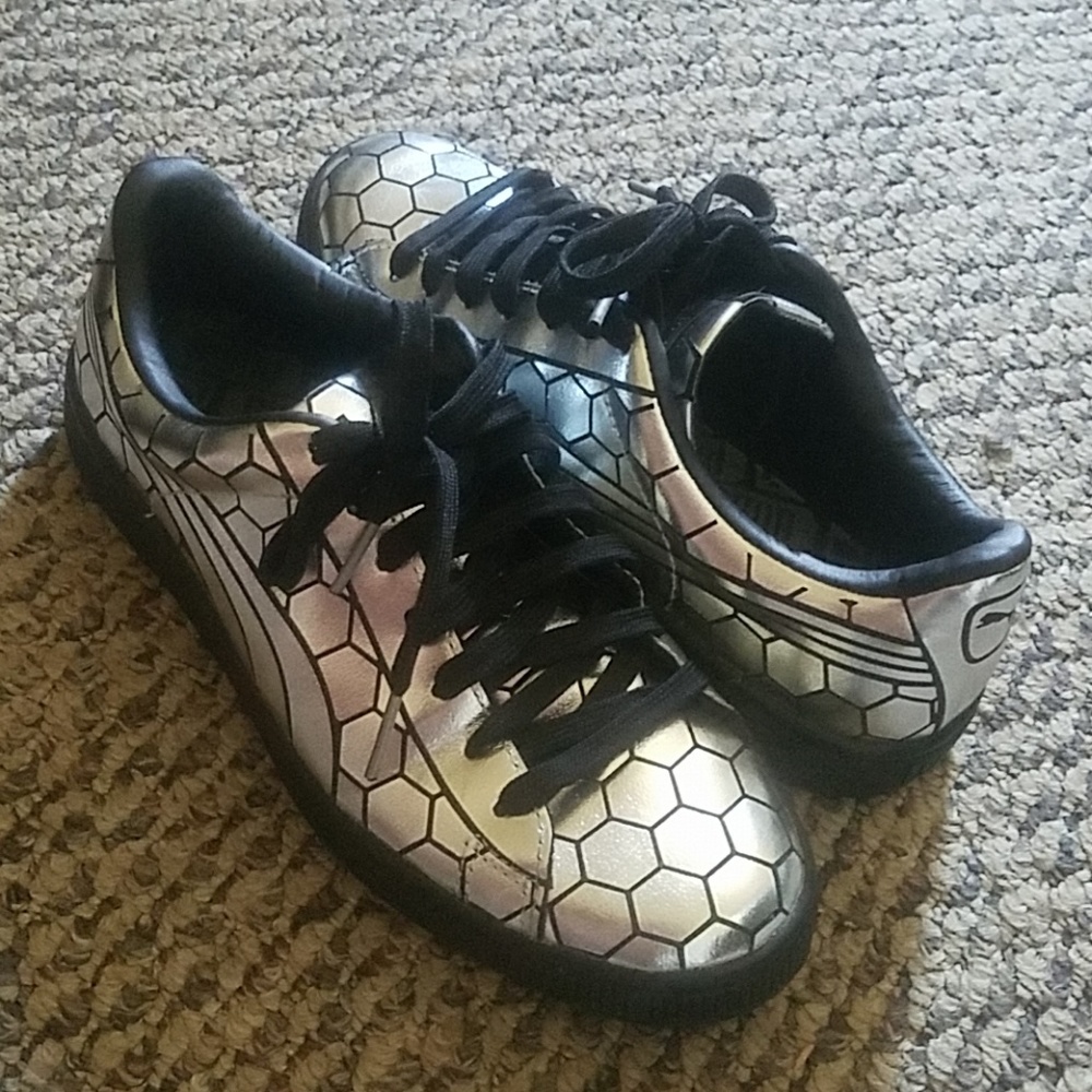 Puma Basket Classic Metallic Sneakers